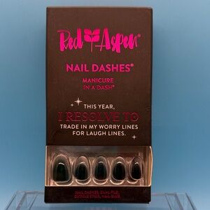 Red Aspen Black Press-On Nails